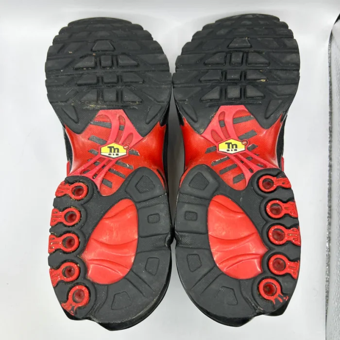 Nike Bred Tn Sneakers Black (2)