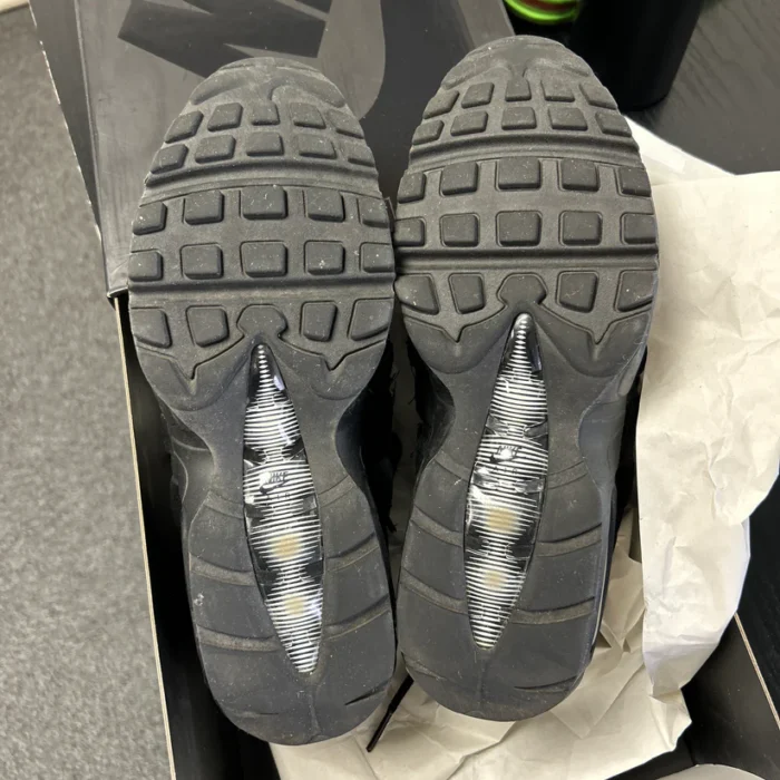 Nike CDG 95s Sneakers Black (2)