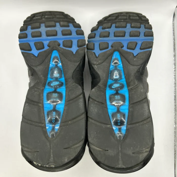 Nike Crystal Blue 95s Sneakers (1)