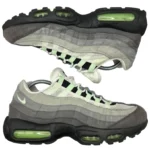 Nike Fresh Mint 95s Sneakers (4)
